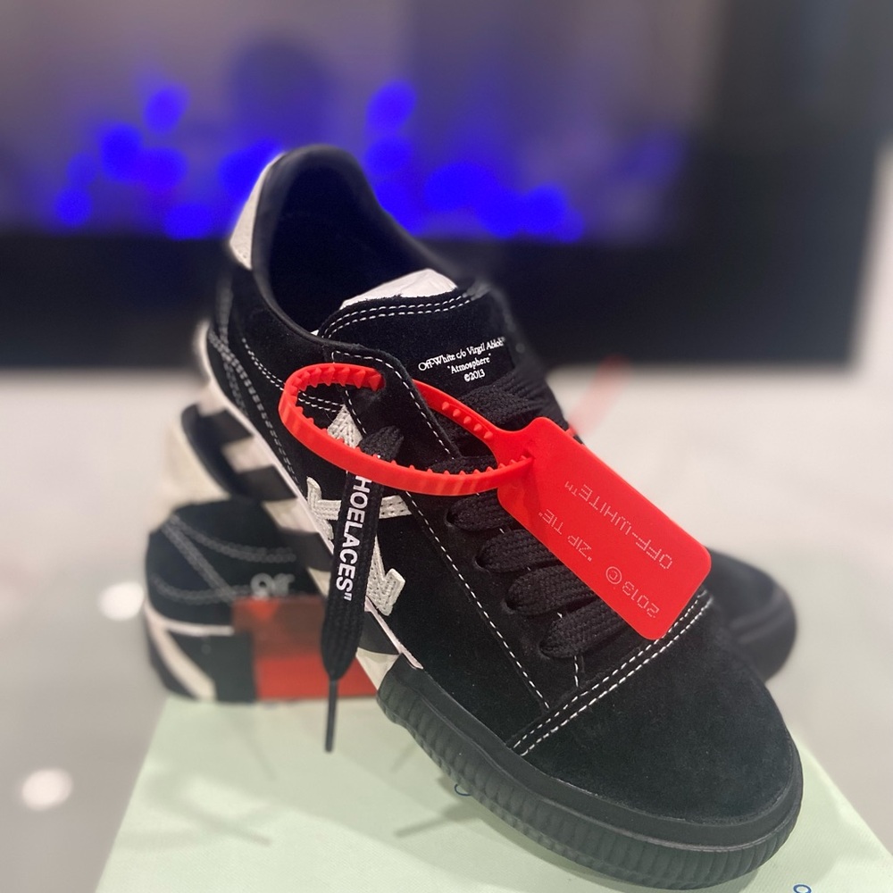 Off-White Black Sneakers Modern Design
